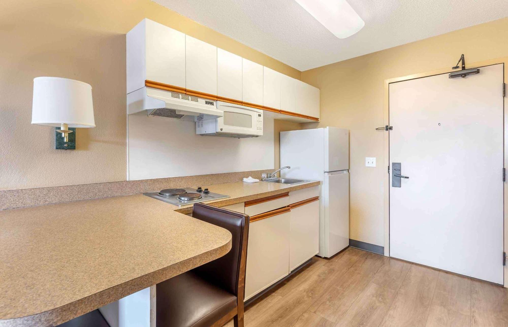 Extended Stay America Select Suites - Chicago - Westmont - Oak Brook Kültér fotó