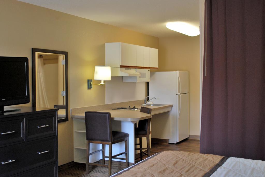 Extended Stay America Select Suites - Chicago - Westmont - Oak Brook Kültér fotó