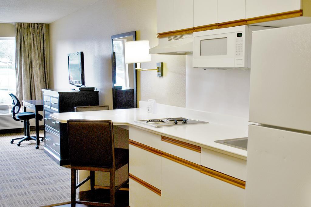 Extended Stay America Select Suites - Chicago - Westmont - Oak Brook Kültér fotó